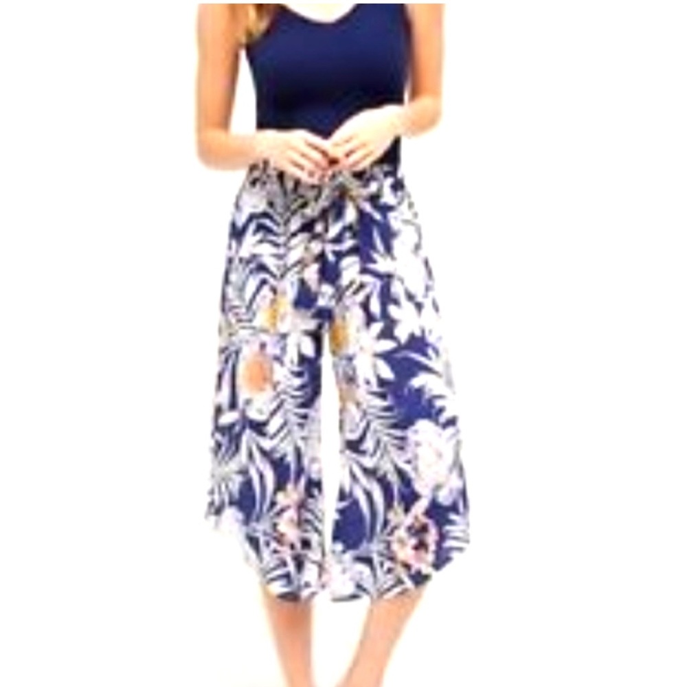 🔶 Anthropologie Eloise Floral Capri Pants 🔶